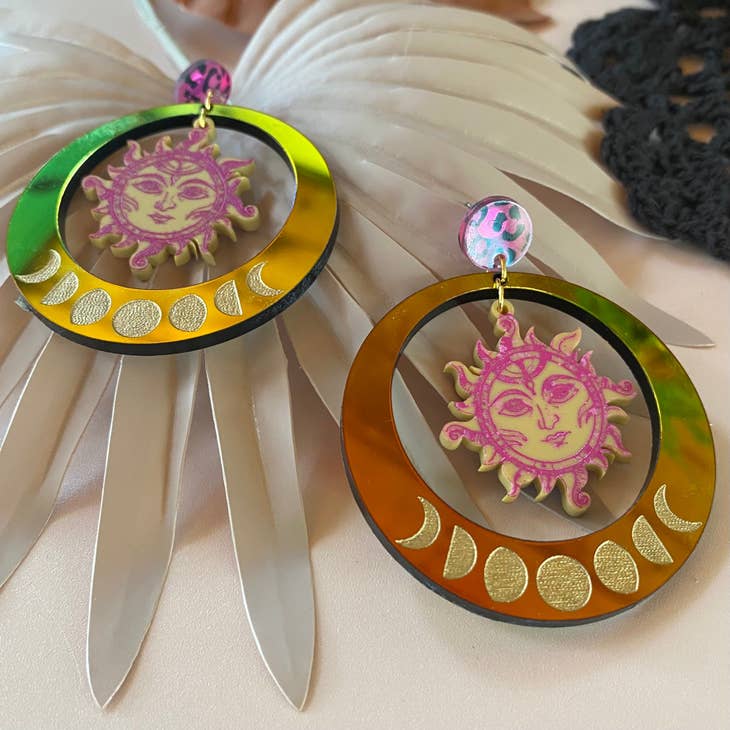 Sol In Centro- Dangle Earrings - La De Da