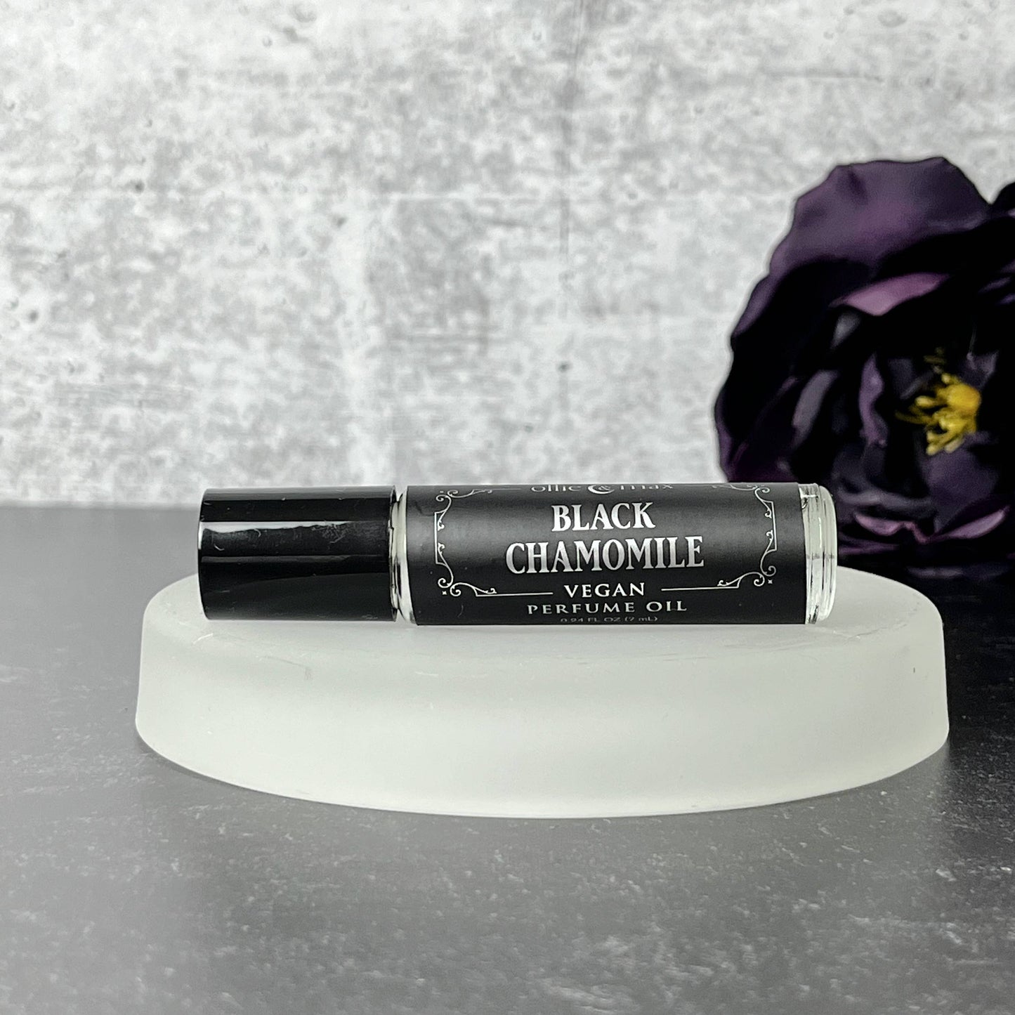 Black Chamomile Vegan Perfume Oil - La De Da