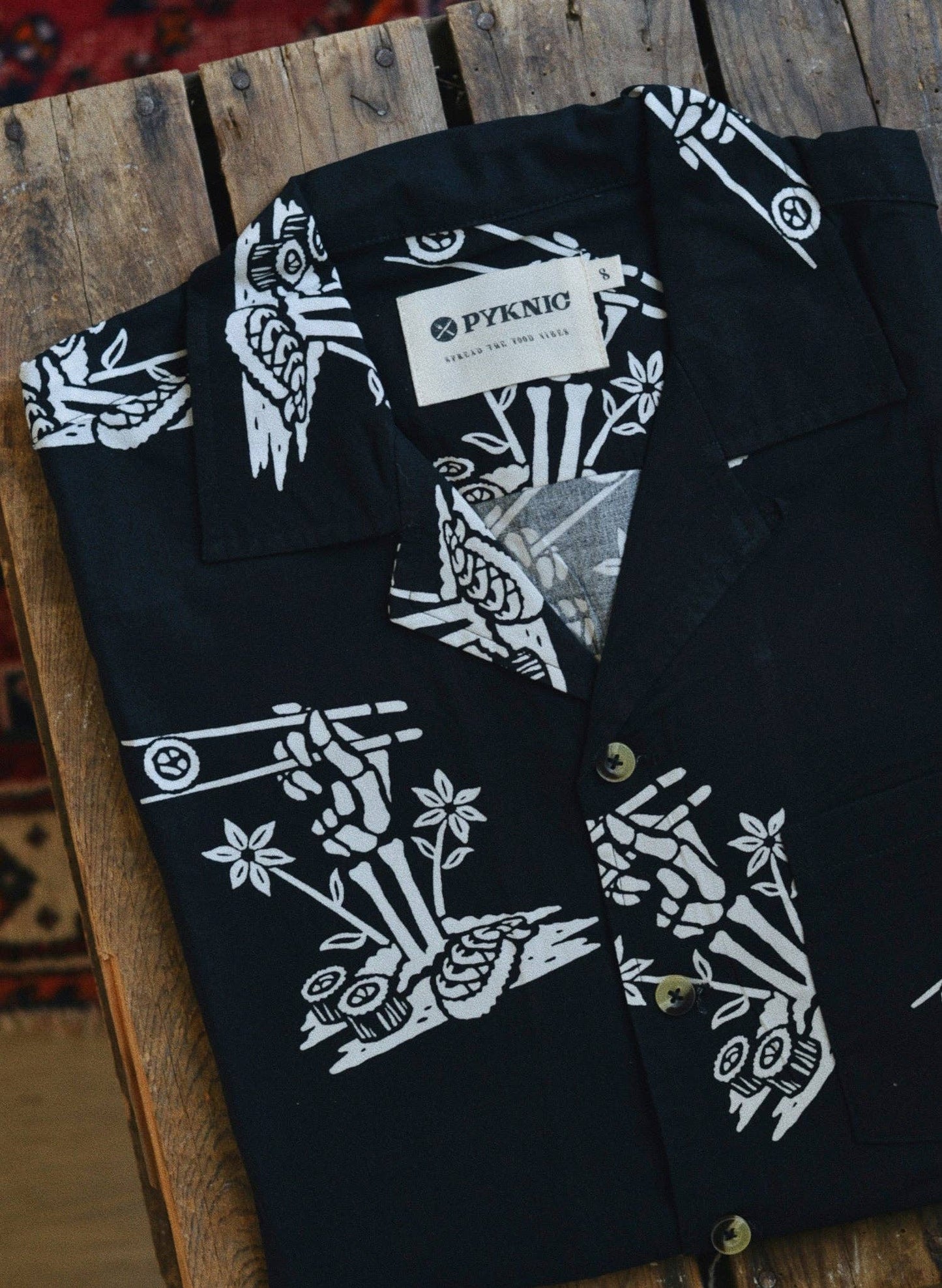 Rolling Deep Button-Up - La De Da
