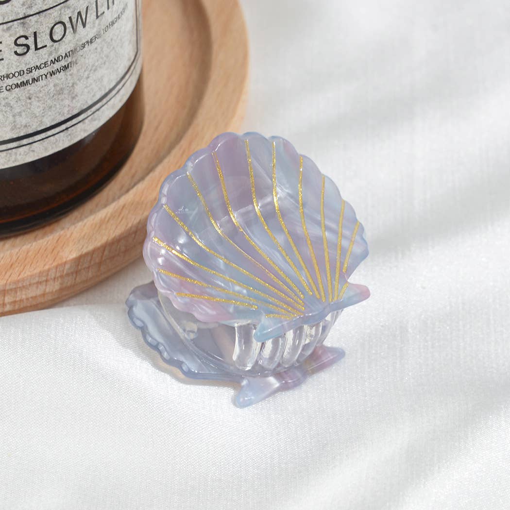 Mini Scallop Shape Claw Clip - La De Da