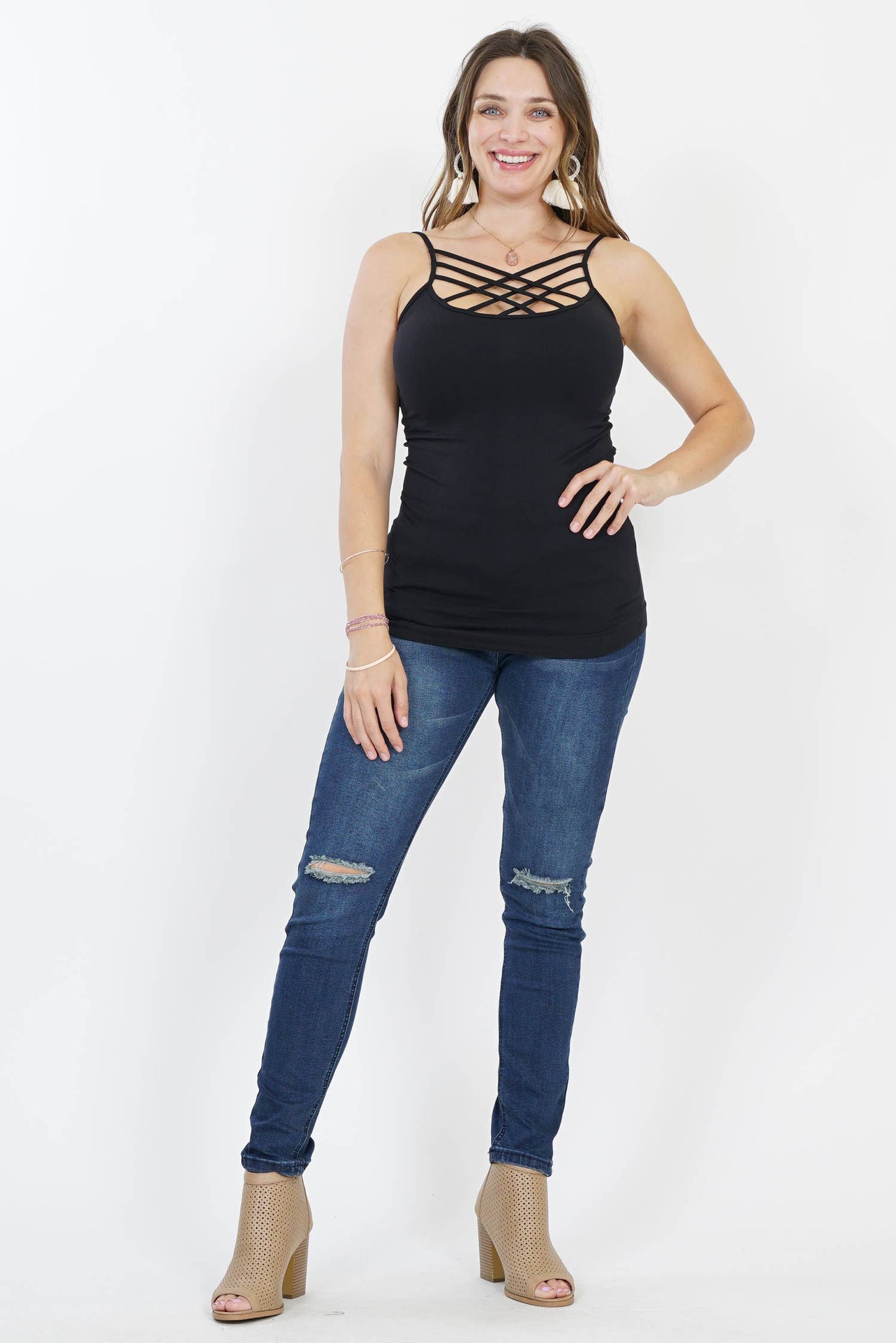 ..42POPS PLUS SIZE SEAMLESS TRIPLE CRISS-CROSS FRONT CAMI: 1X/2X / Black-38136 - La De Da