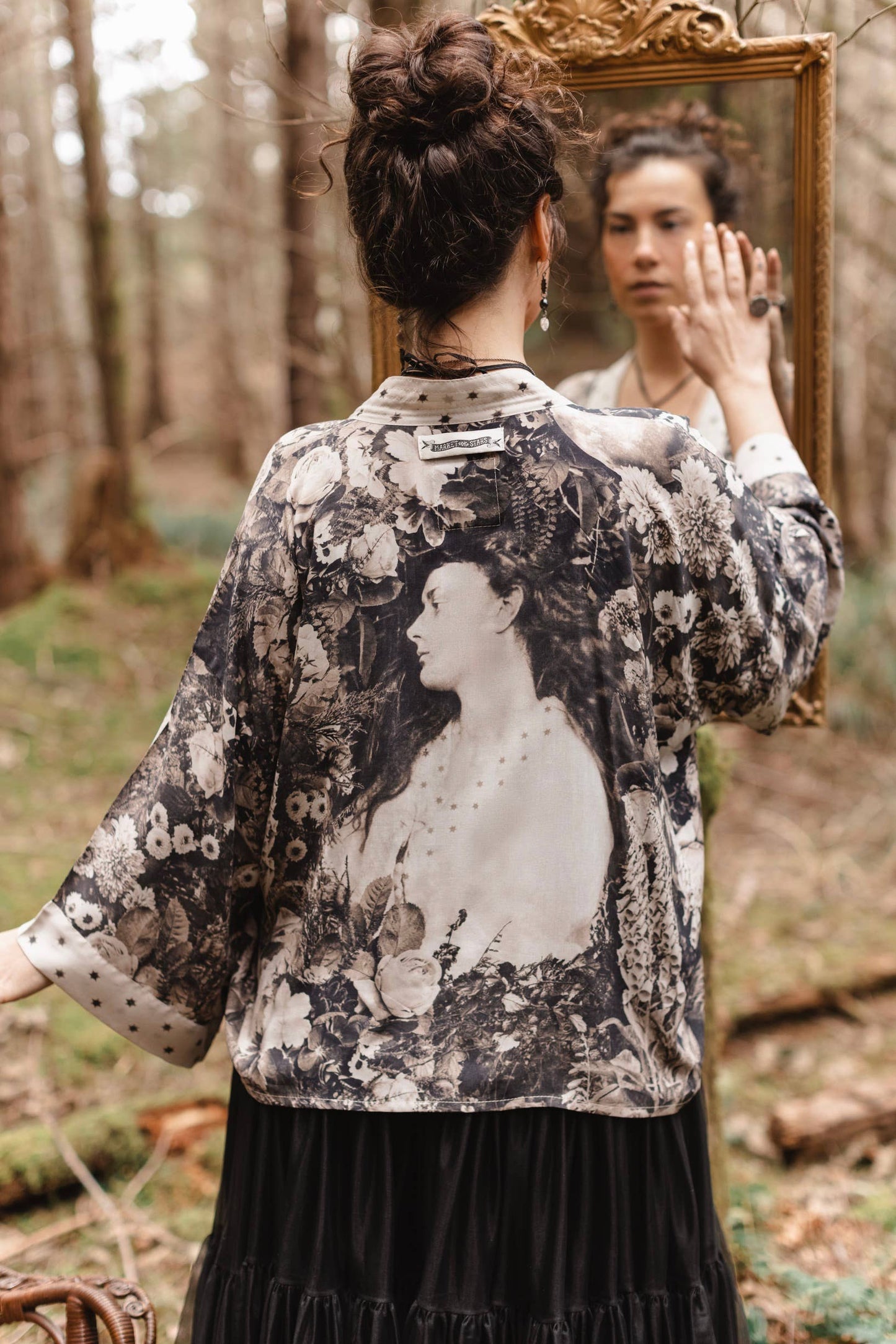The Looking Glass Cropped Bamboo Kimono Cardigan - La De Da
