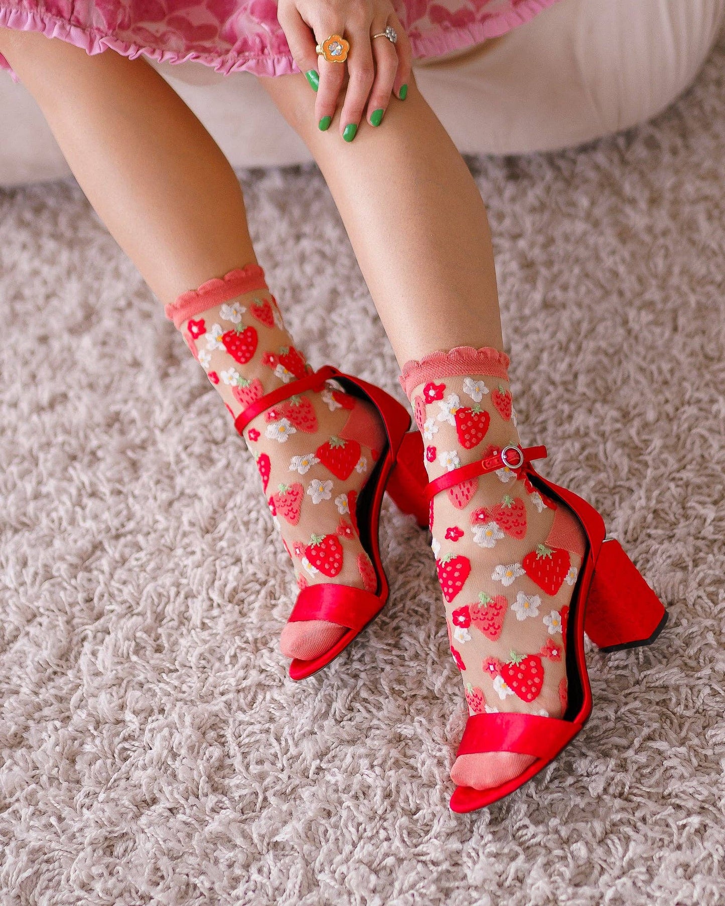 Strawberry Daisy Ruffle Sheer Crew Sock - La De Da