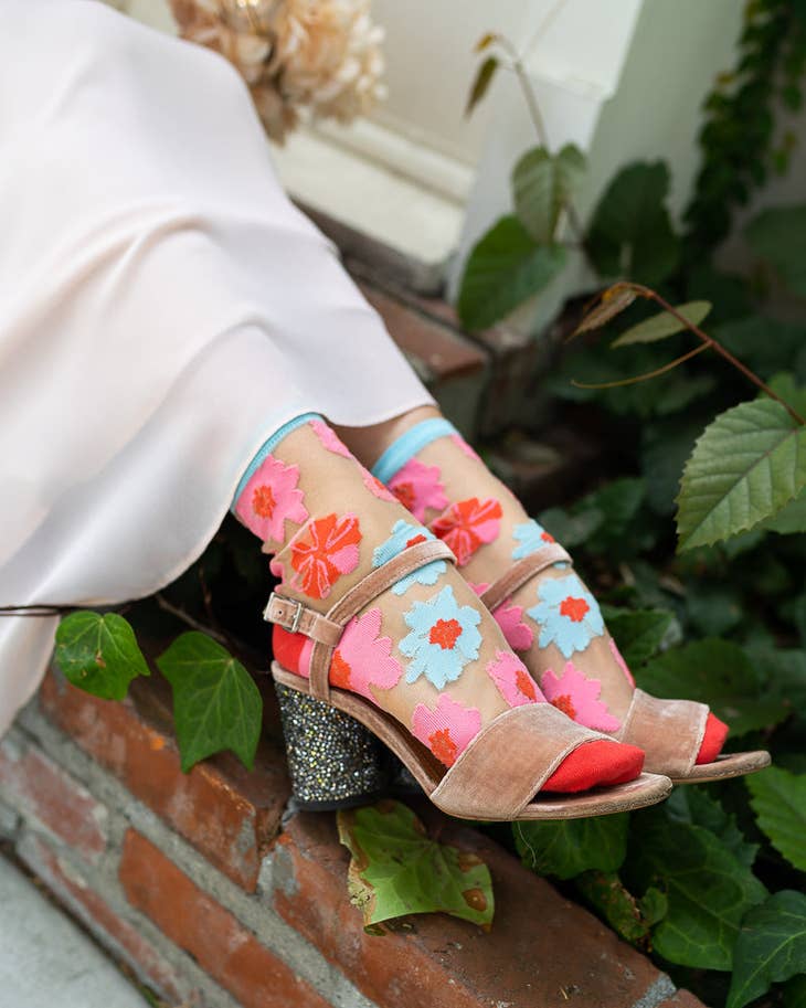 Ribbon Roses Sheer Ankle Sock - La De Da