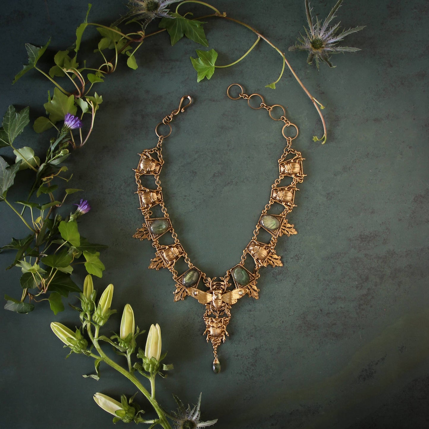 Cicada Queen Collar Necklace - La De Da