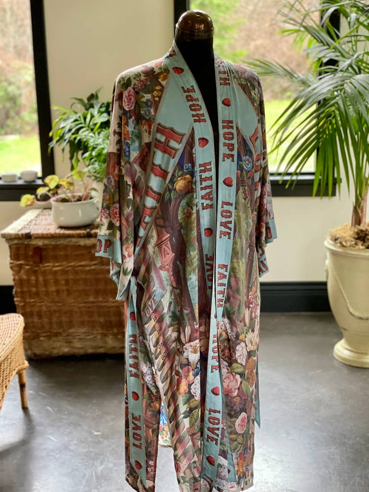 Love Language Bamboo Kimono Gown - La De Da