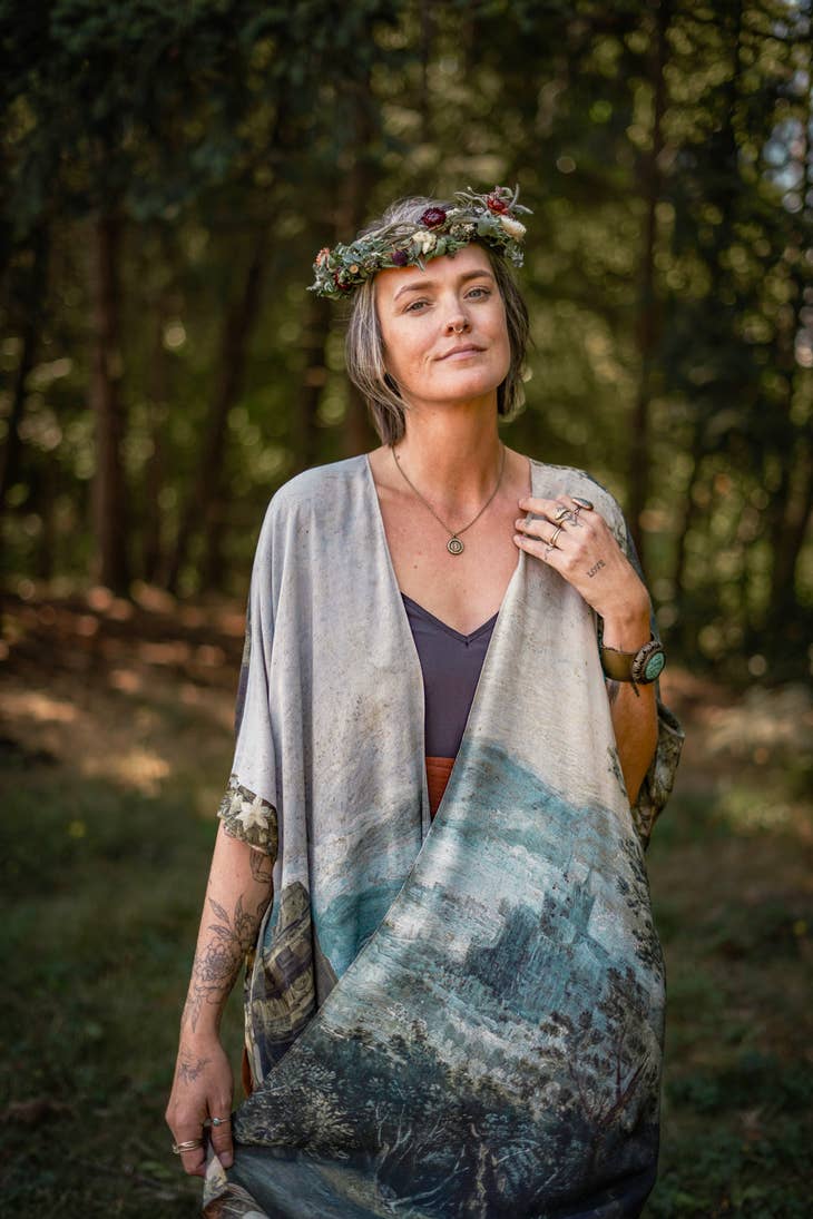Castles In The Air Starduster Kimono - La De Da