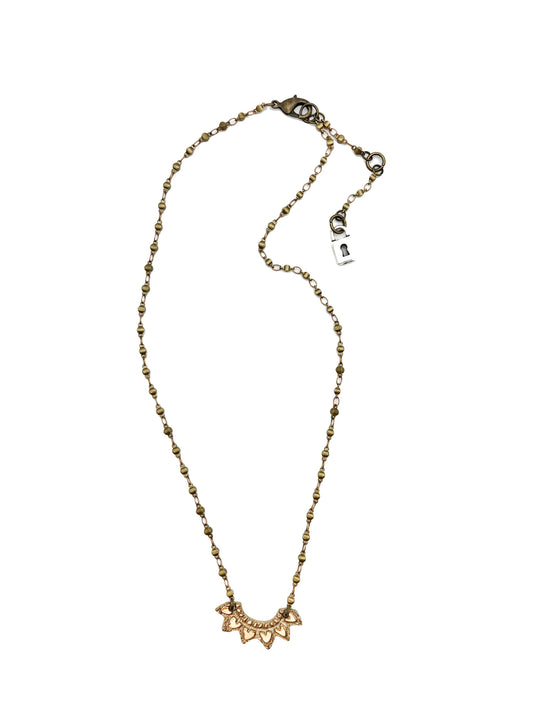 Lace Fan Chandelier Necklace N378