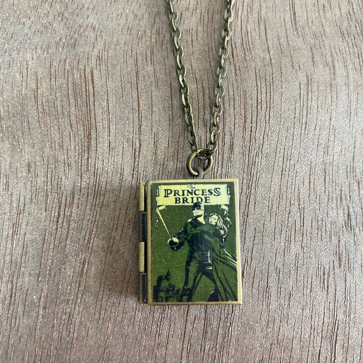 Book Locket The Princess Bride - Bronze