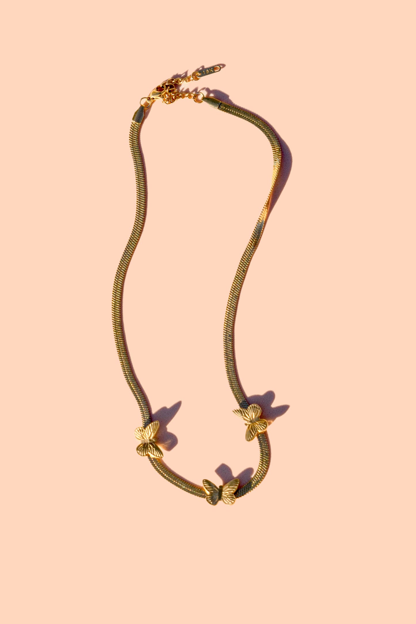 Flutterby Necklace - 18k gold plated