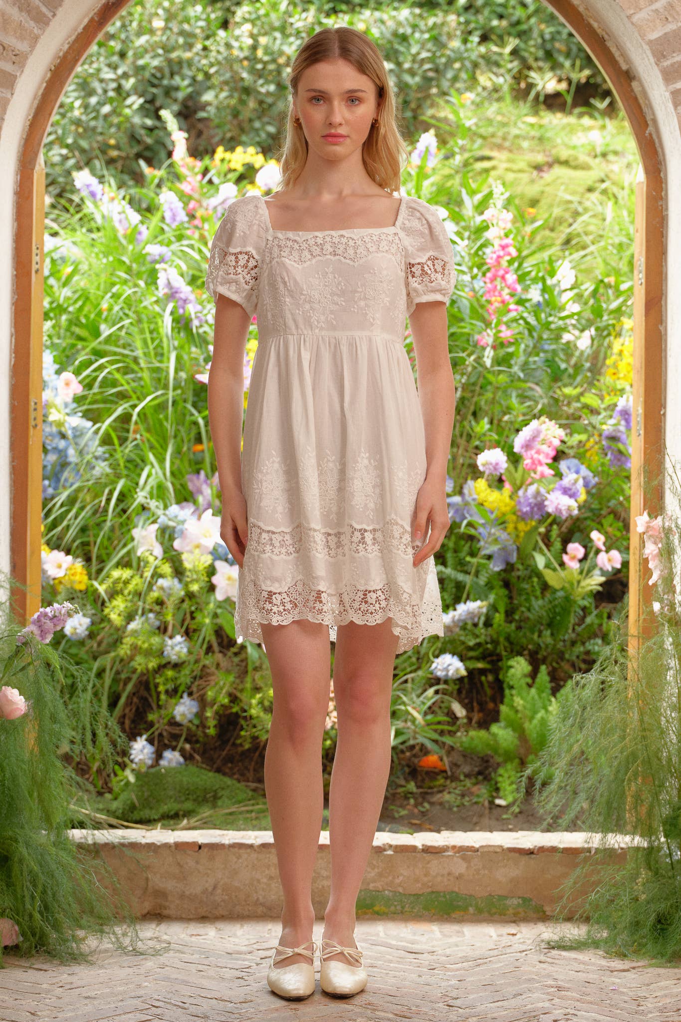 Romantic Garden Lace Dress - White