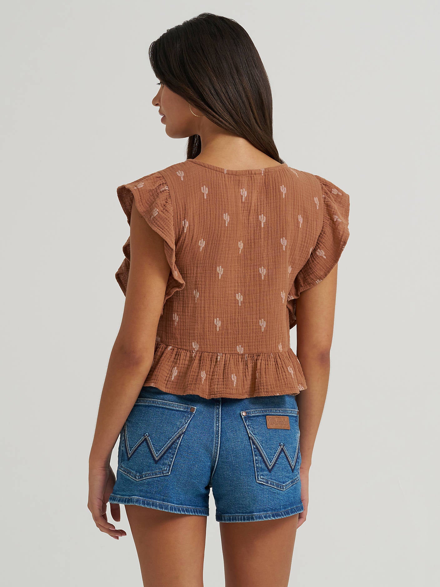 Women's Gauzy Flutter Sleeve Blouse - Cactus Brown