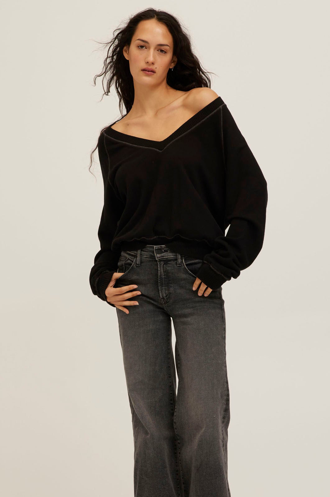 Cambridge Contrast Stitch Sweatshirt - Black