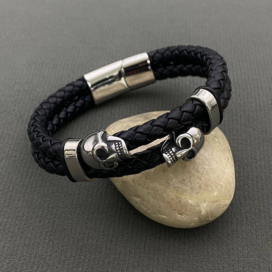 Double Skull Men's Charm Leather Bracelet