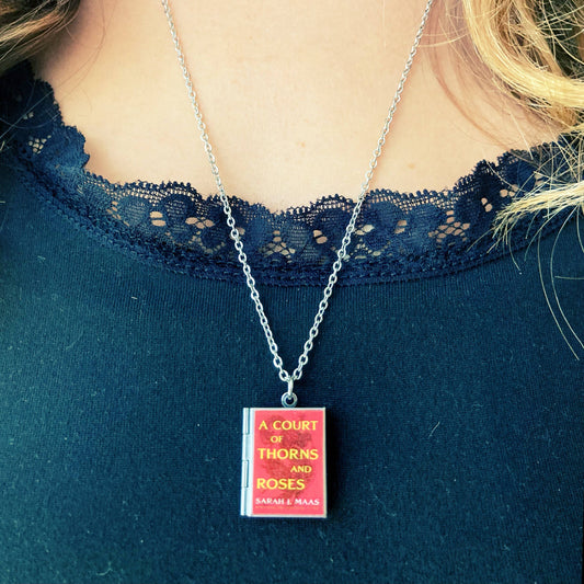 Book Locket A Court of Thorns and Roses - Stainless Steel