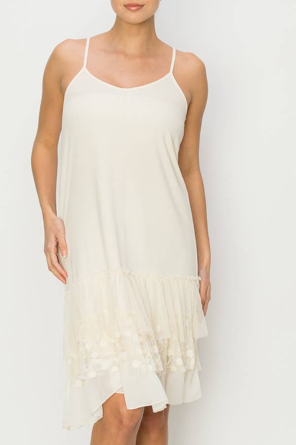 DRESS EXTENDER WITH LACE LAYER - BEIGE