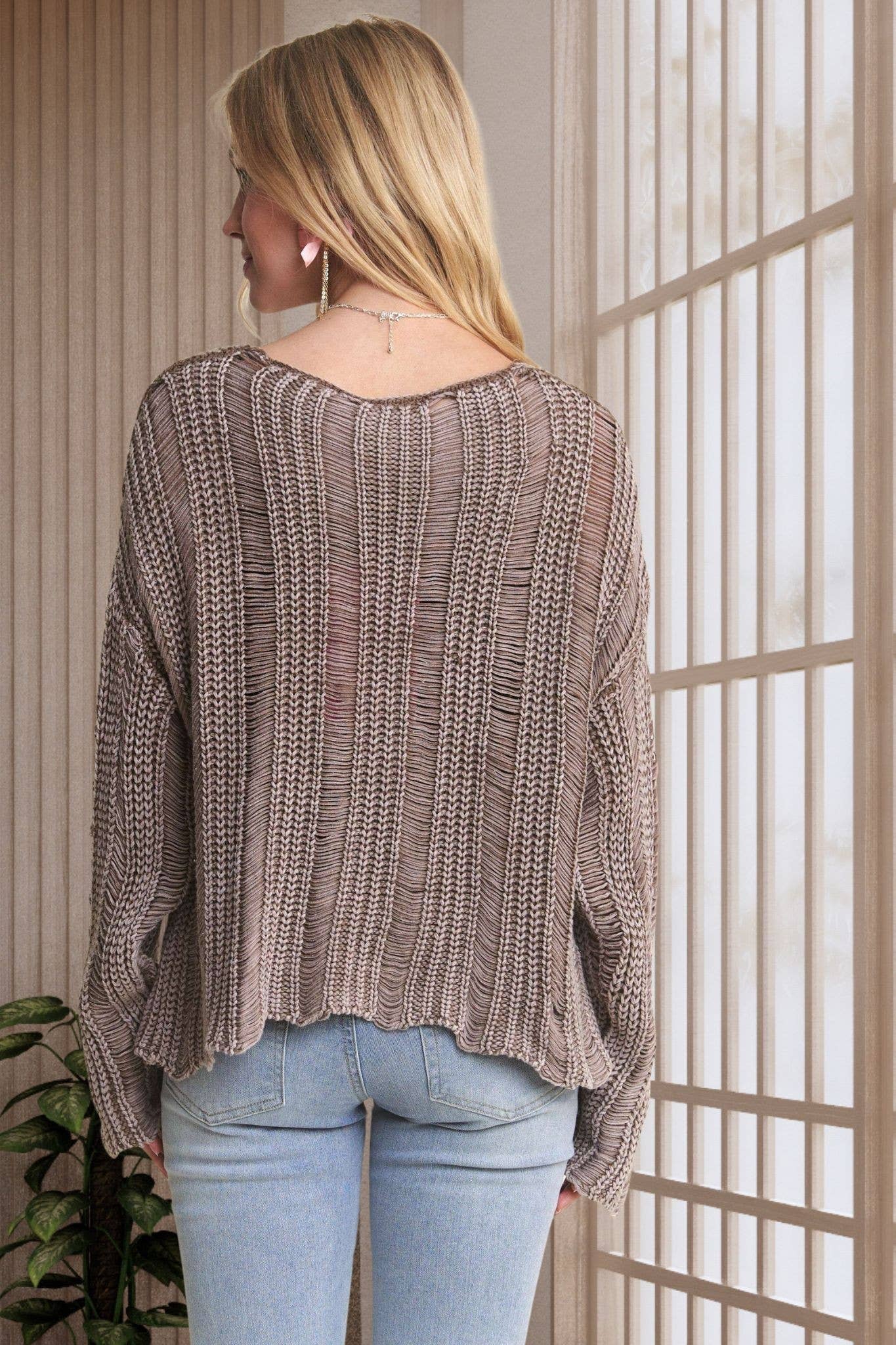 DISTRESSED MINERAL WASHED SWEATER - Mocha