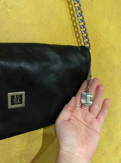 Hawkins Leather Crossbody Bag - Black
