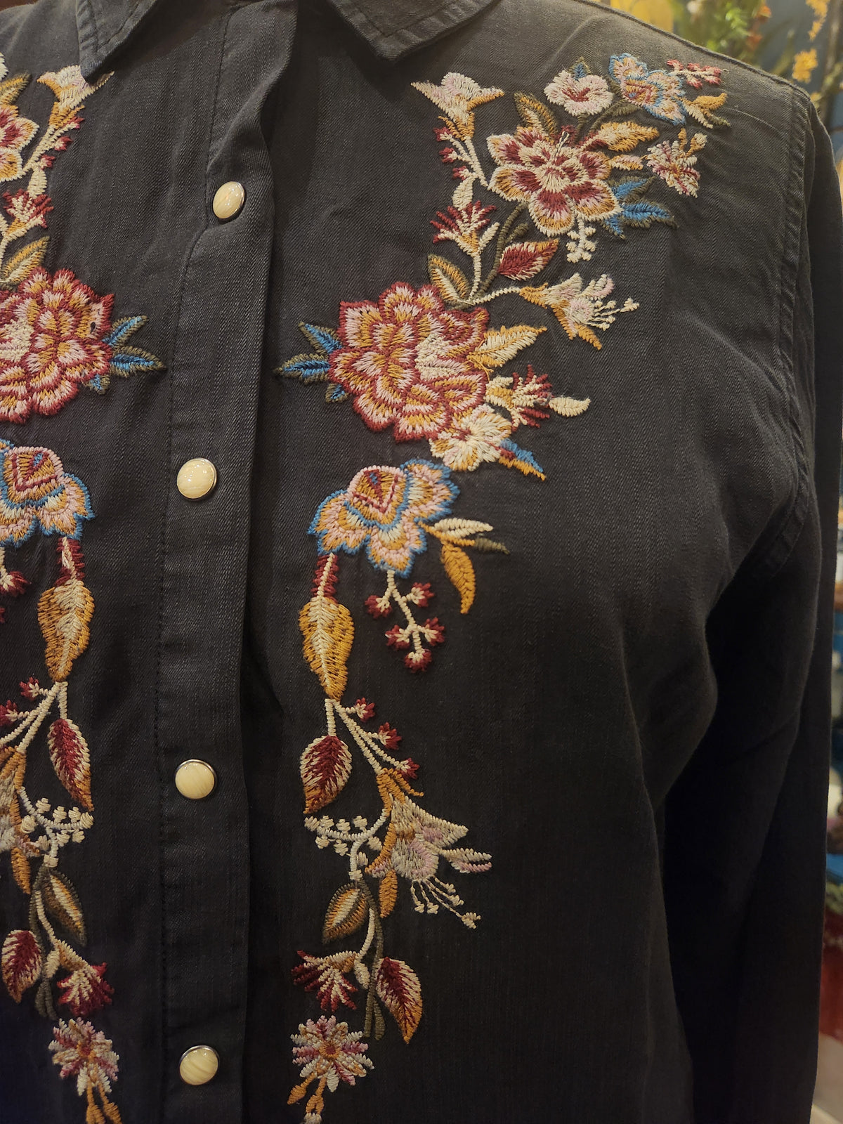 Tencel Twill Shirt with Embroidery