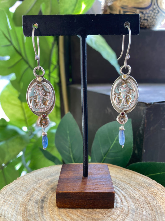 Fine Silver Madonna/Kyanite Earring *425E-21