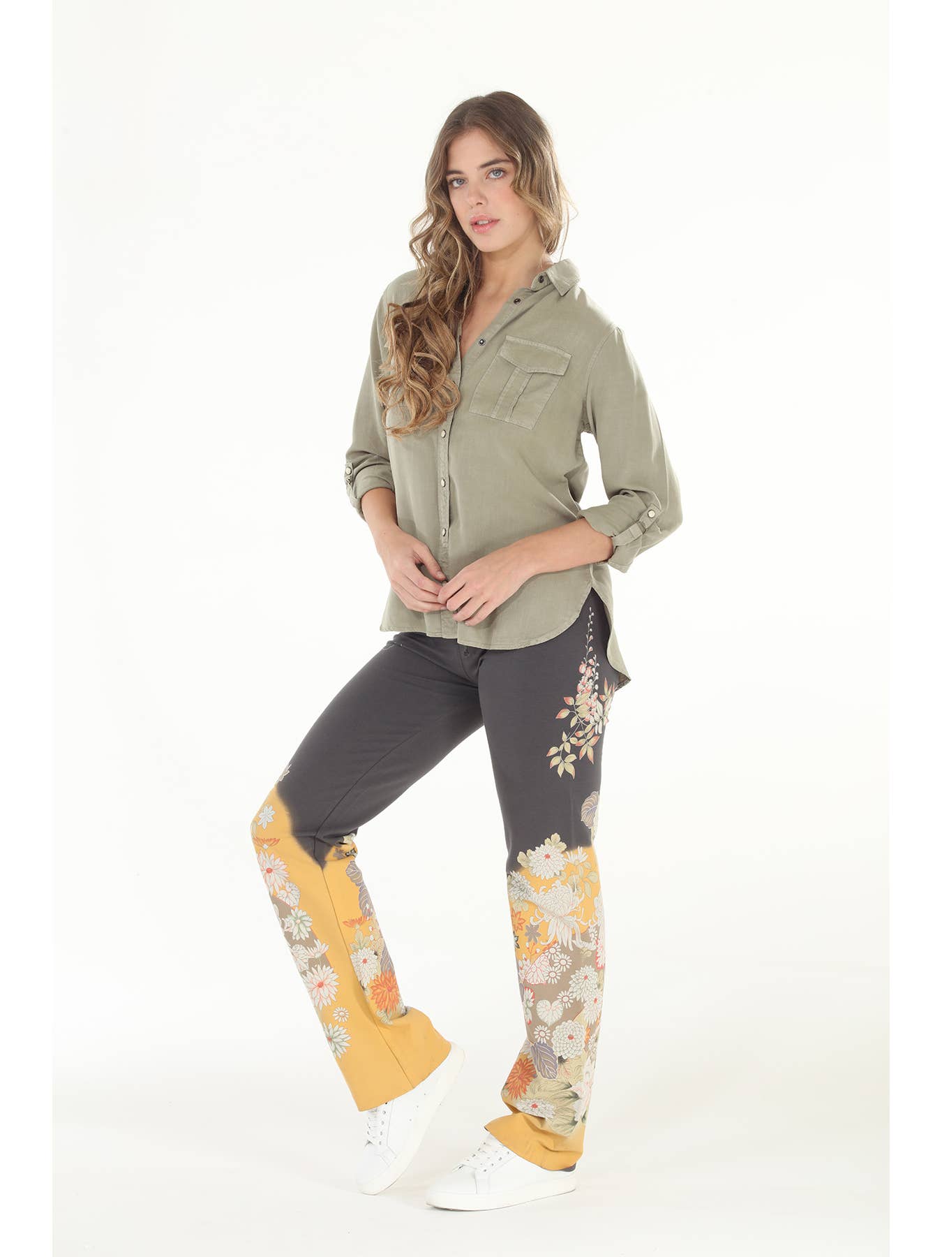 Chrysanthemum Print Pant - Charcoal