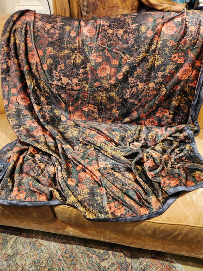 Travel Blanket - Gura