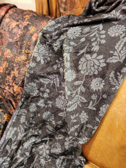 Travel Blanket - Gura