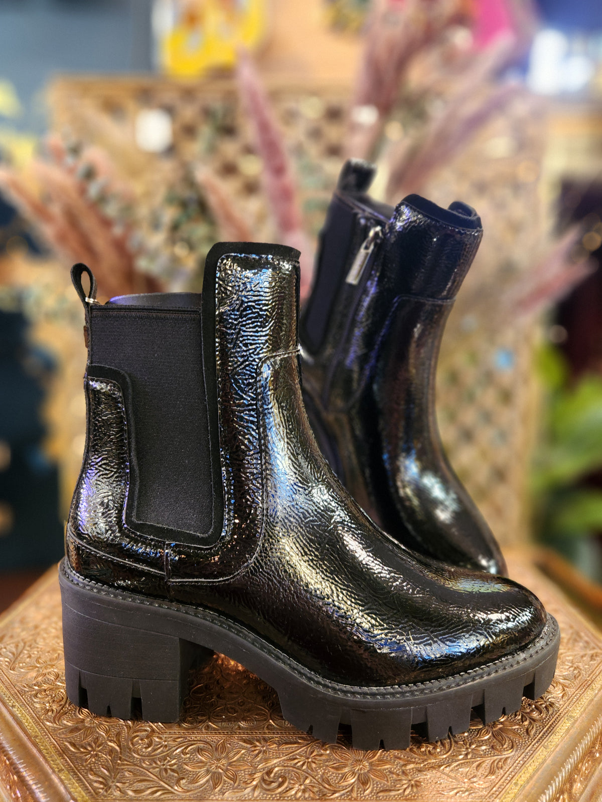 Hip Crinkle Chelsea Boot