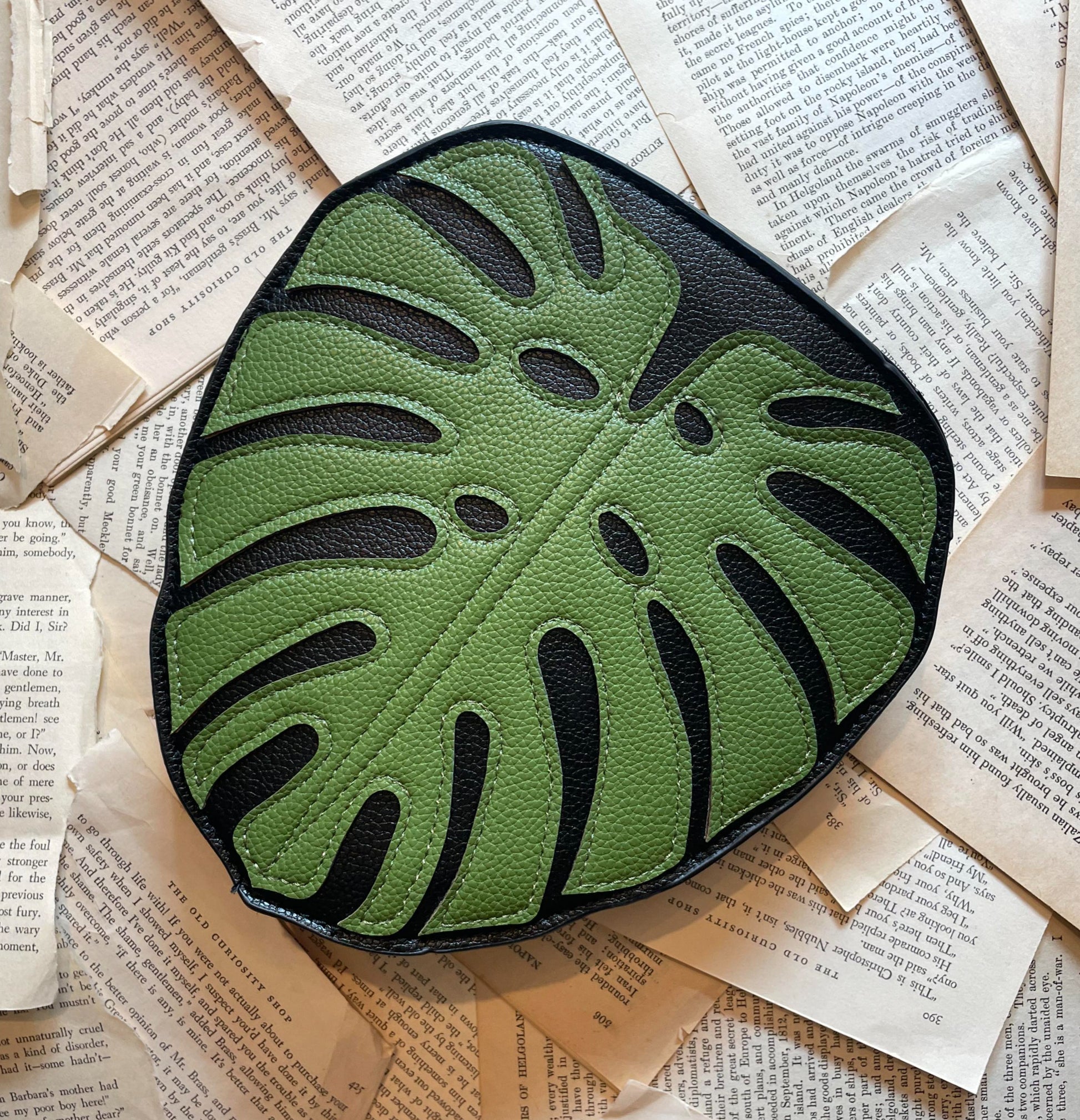 Monstera Leaf Crossbody Bag - La De Da