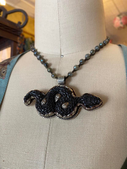 Carved Onyx Snake - La De Da