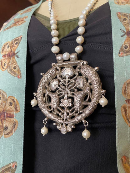 Tibetan Silver Pearl - La De Da