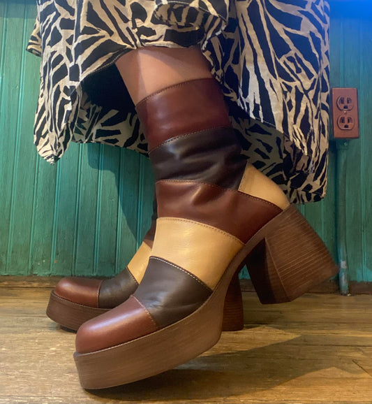 Danna Brandy Boots - La De Da