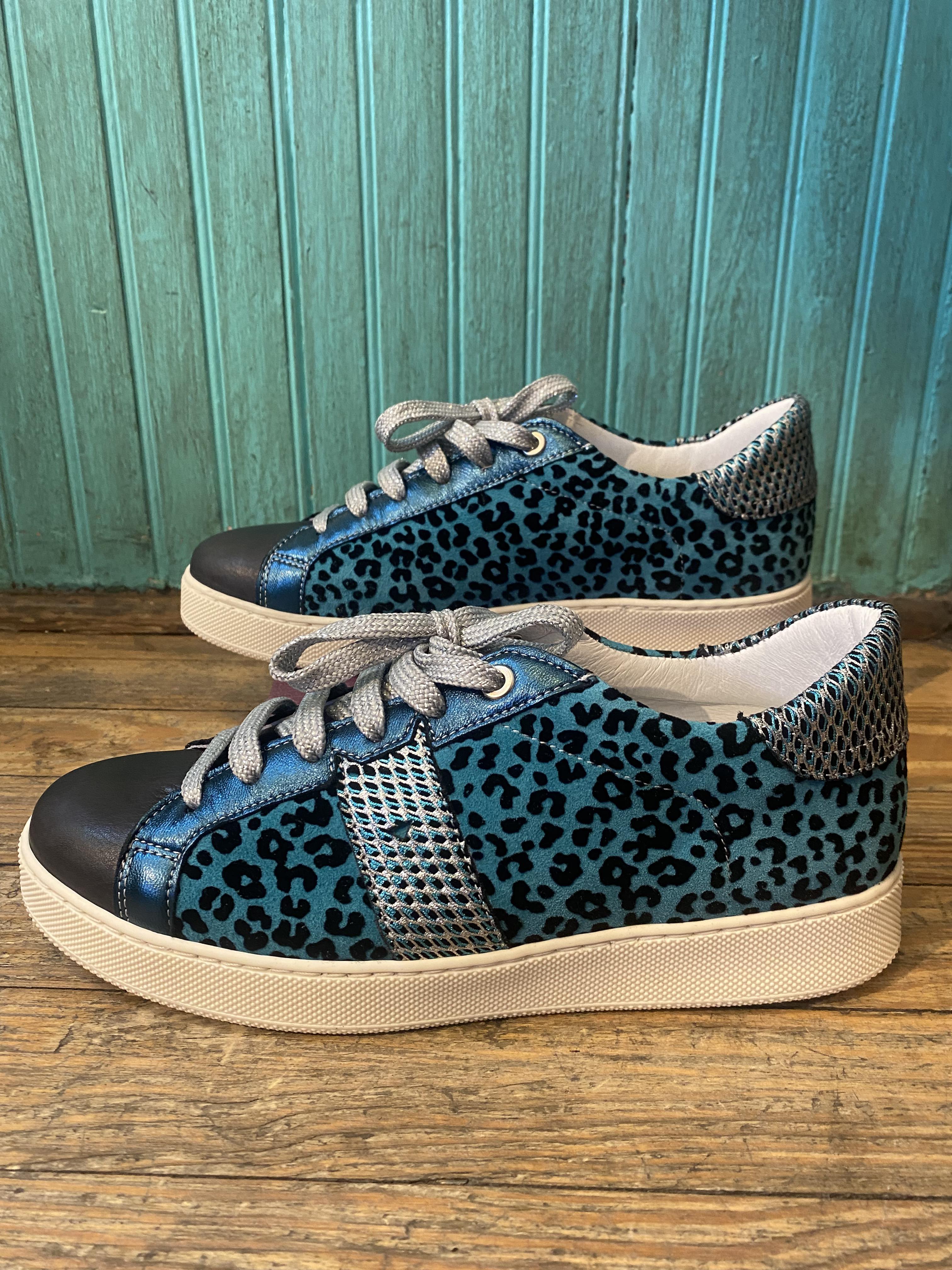 Dolce vita cheetah store sneakers