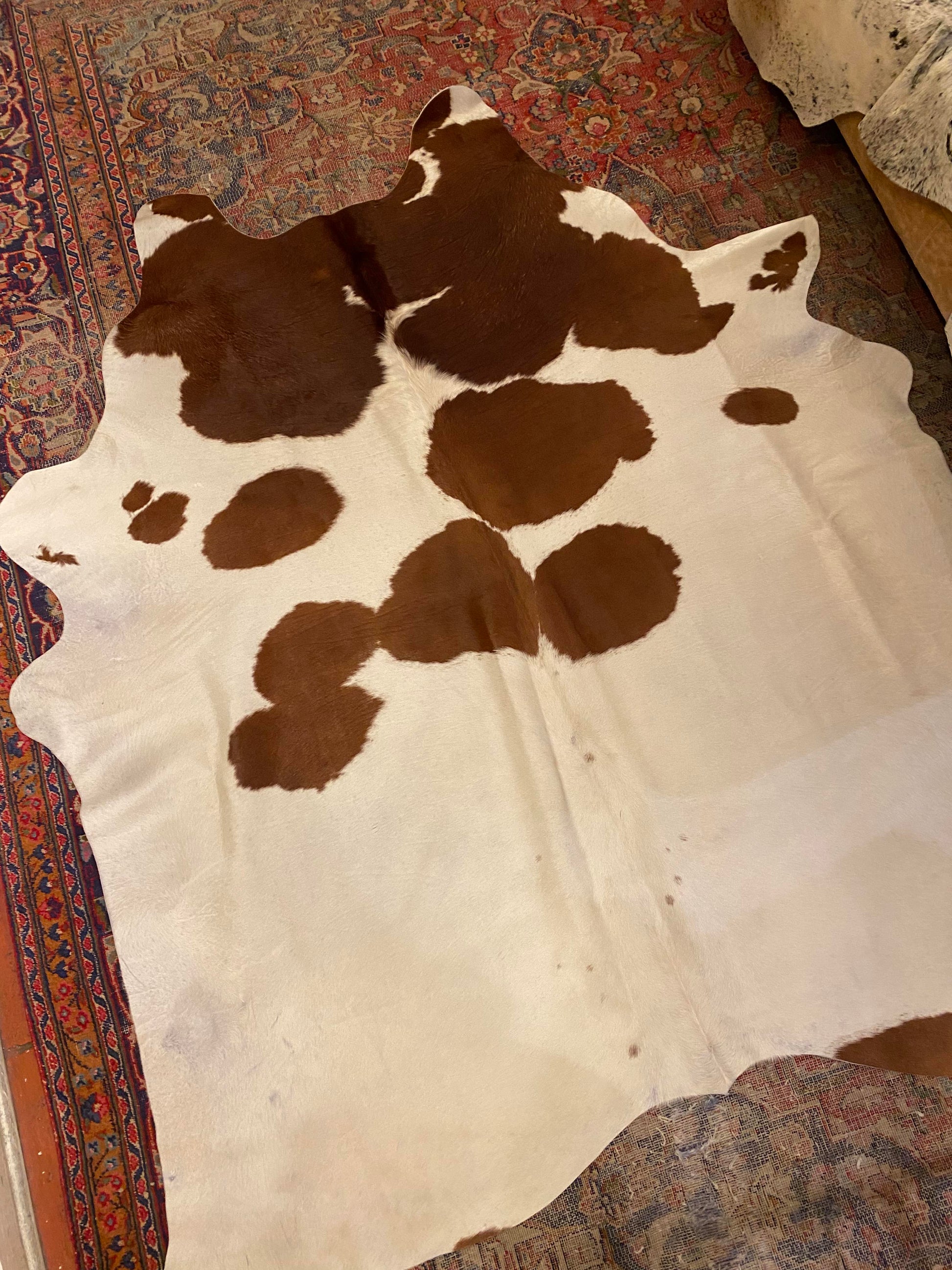 Cowhide Rug - Stevie - La De Da