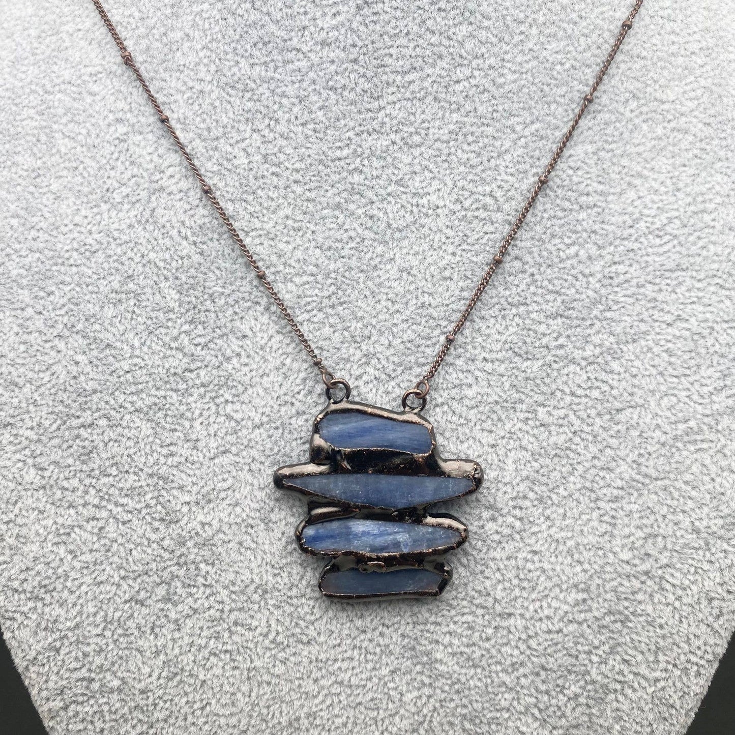 Vintage 4 Kyanite Linked Natural Stone pendant Necklace - CS