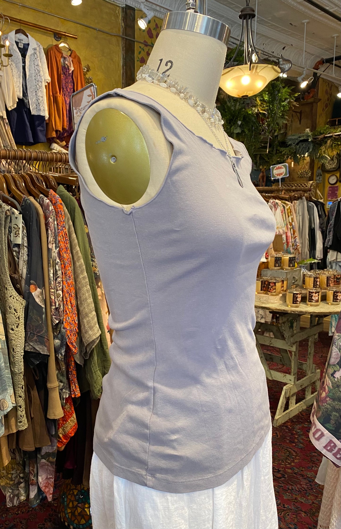 Fitted Tank Top w/ Lettuce Hem - Platinum