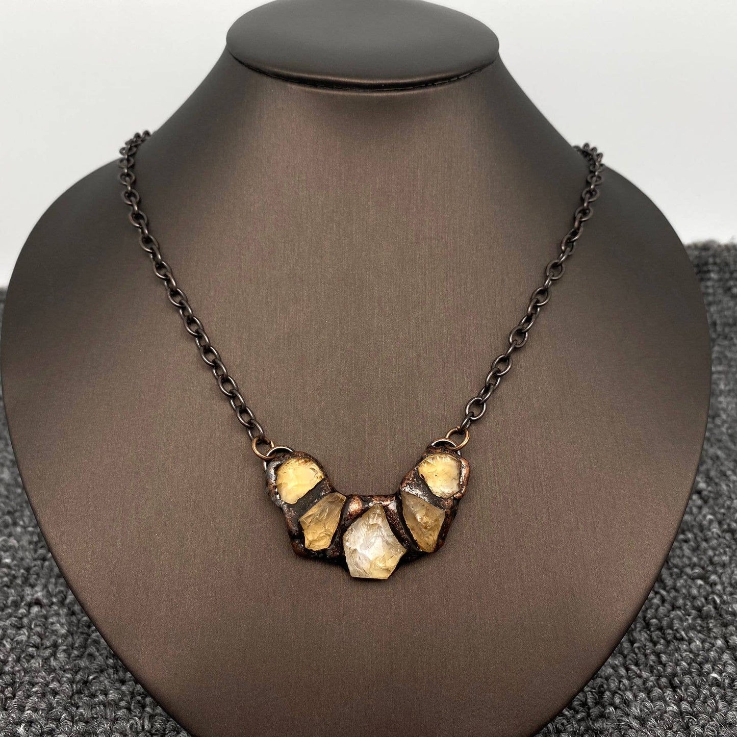 V-shaped Crystal Stone Charm Necklace - Citrine