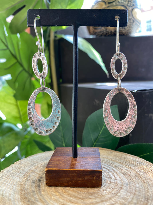 Fine Silver Oval Dangle Earring *425E-31