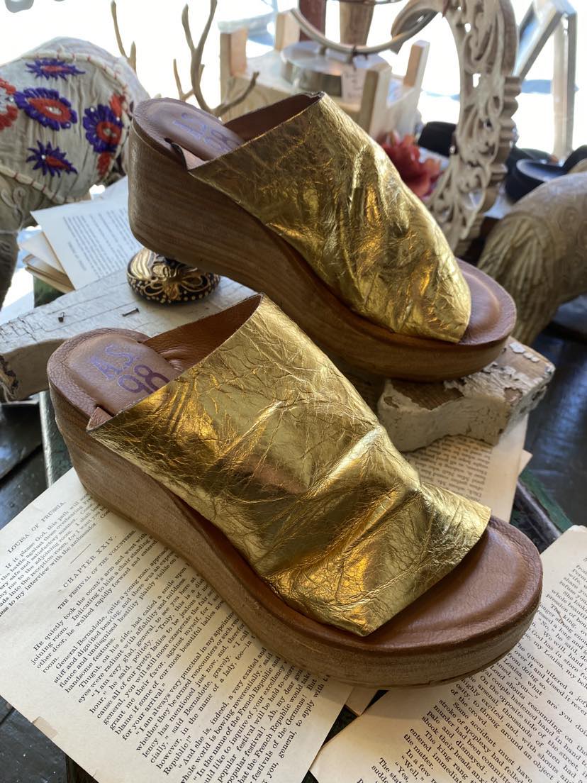 Neddie Wedge - Gold