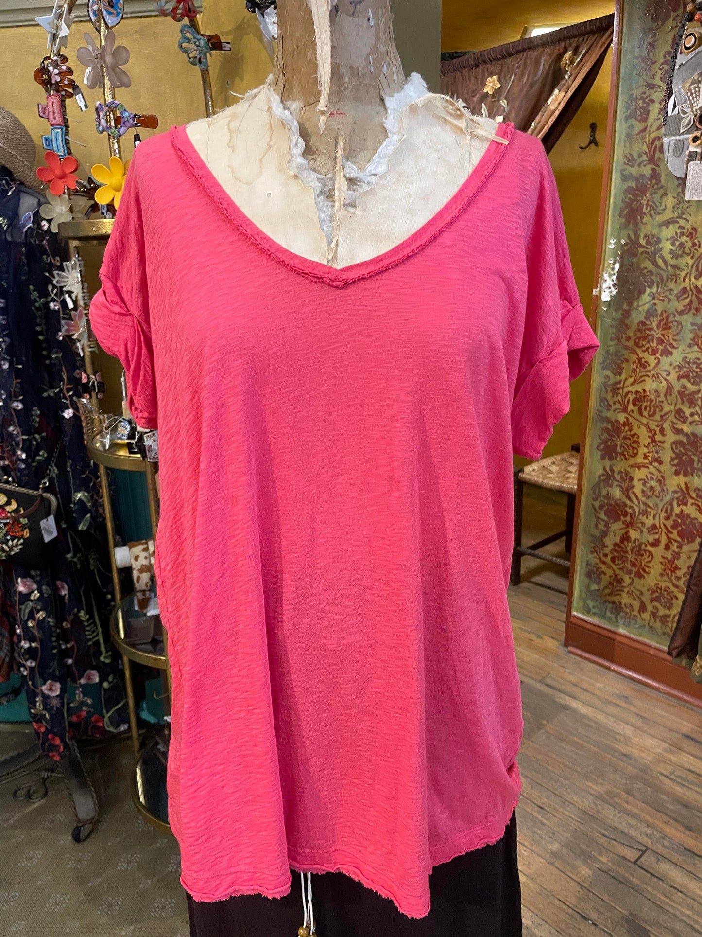 V-Neck Rolled Top - Raspberry