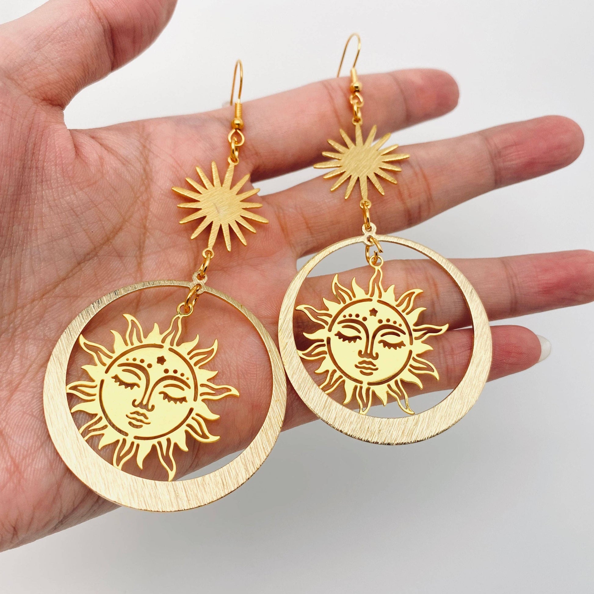 Golden Sun Goddess Pendant Earrings Bohemian Style – La De Da