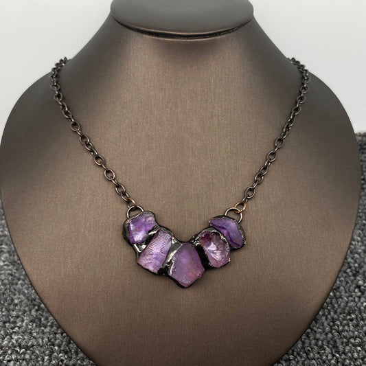 V-shaped Crystal Stone Charm Necklace - Amethyst