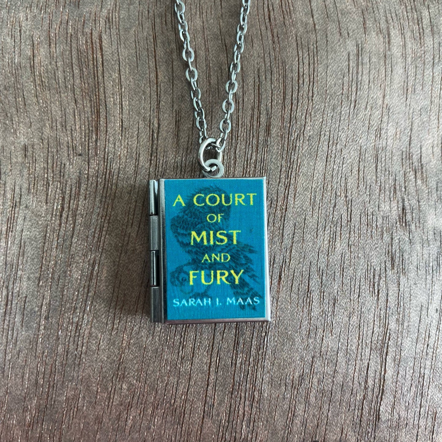 Book Locket A Court of Mist and Fury - Stainless Steel