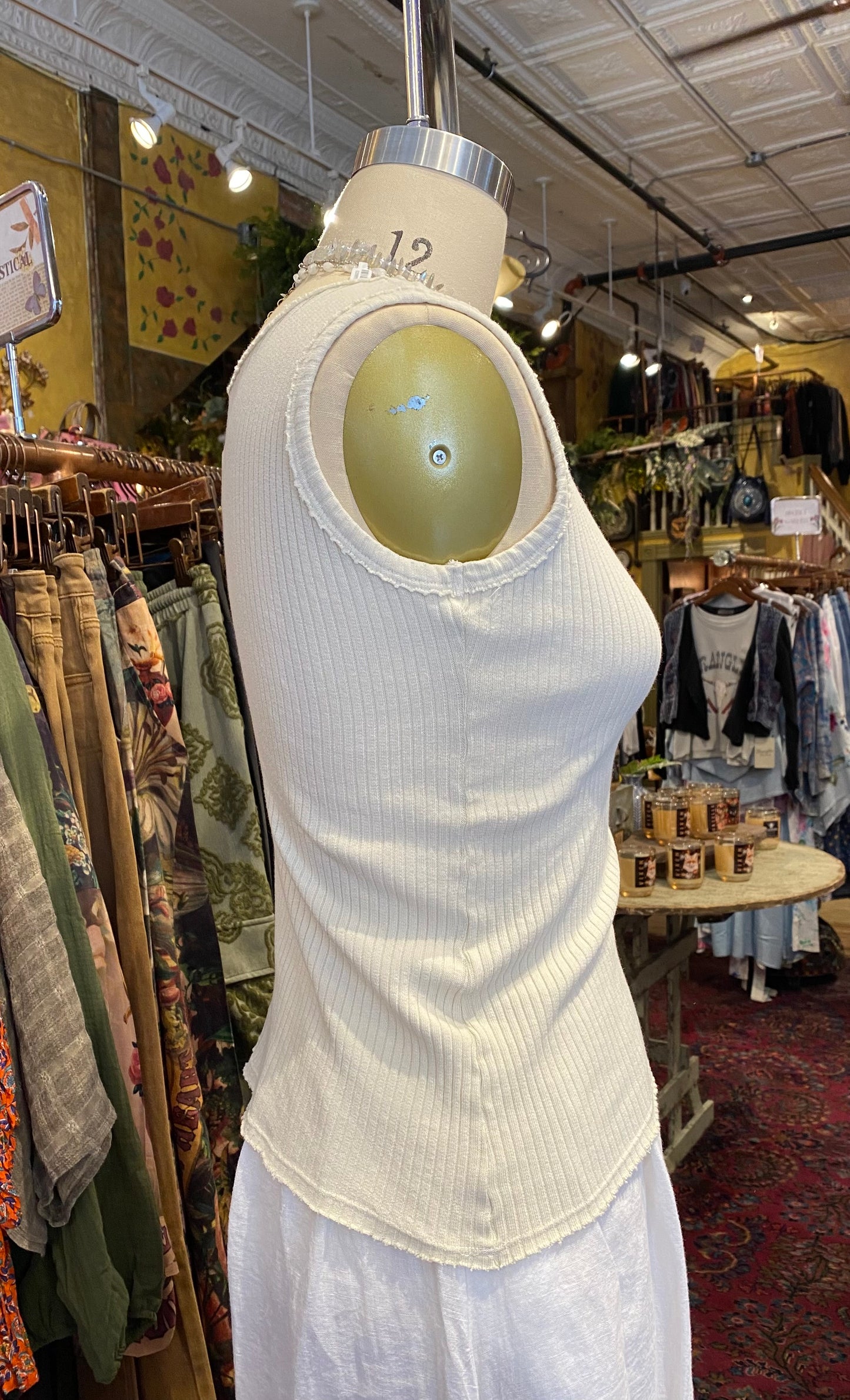 Fitted Ribbed Tank Top - Ivory