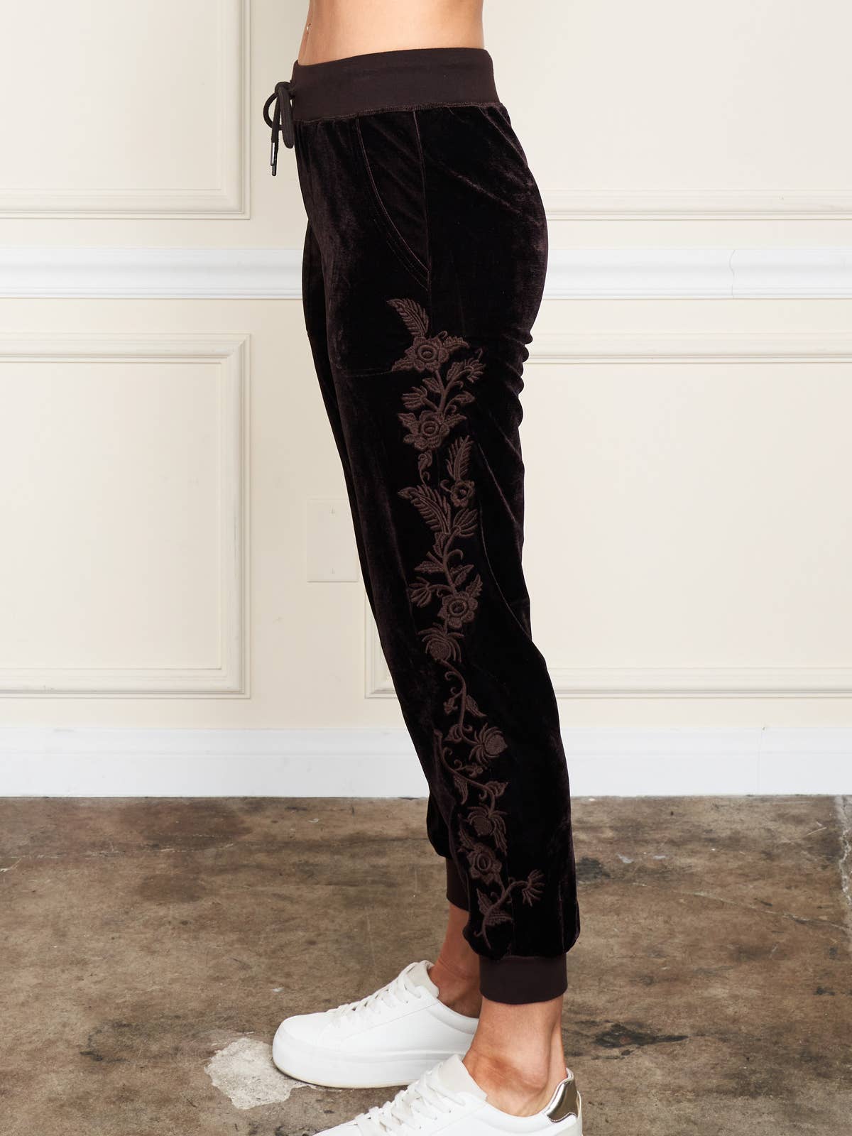 Velvet Jogger - Coffee