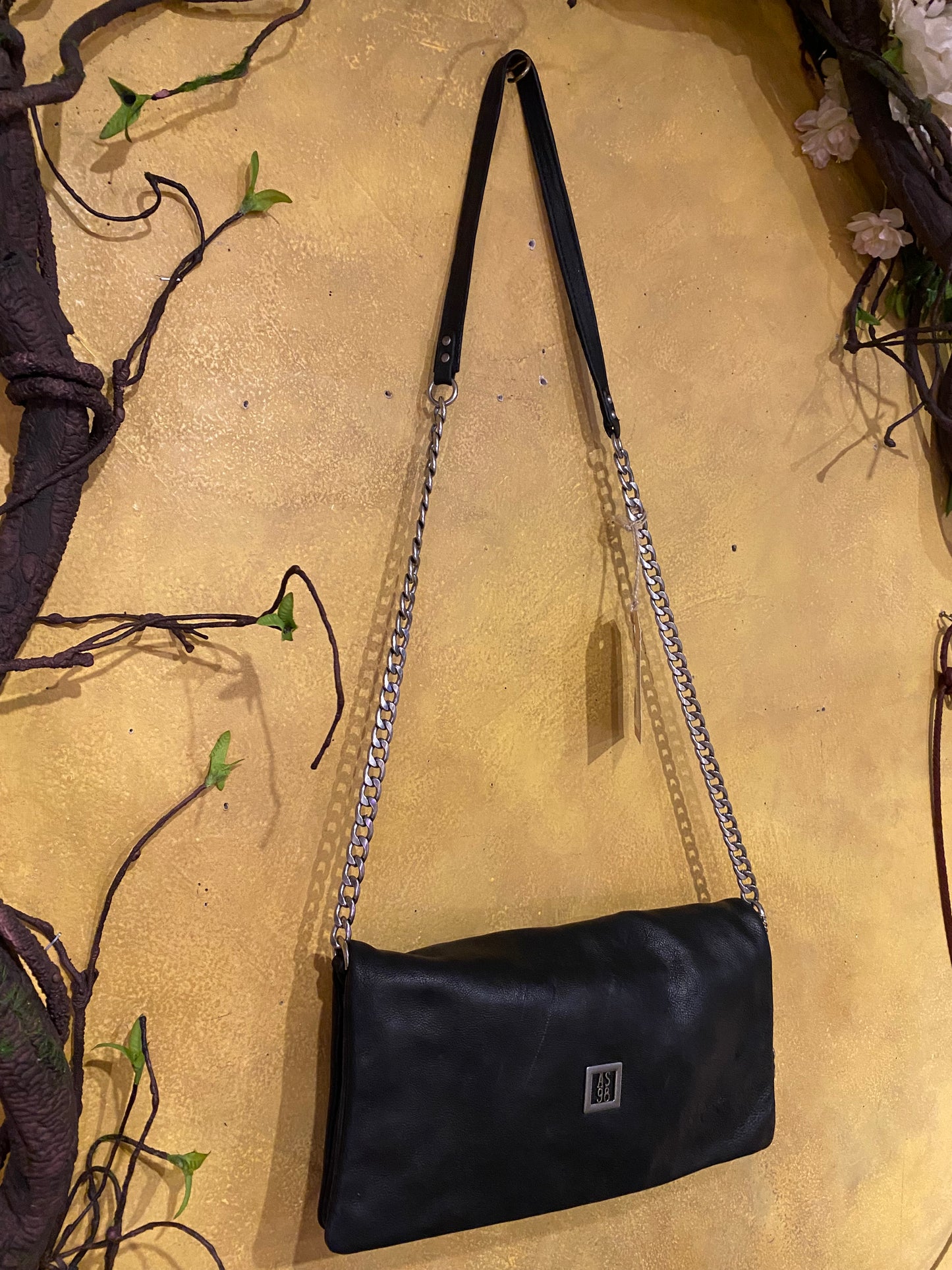 Hawkins Leather Crossbody Bag - Black