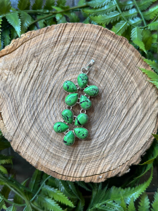 Double Flower Green Turquoise Pendant