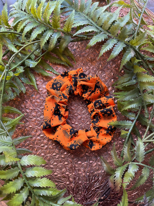 Black Cat / Orange Scrunchie #SS23 (2)*