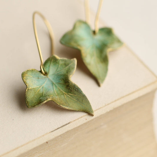 Olive Green Ivy Leaf Earrings - Short / Matte