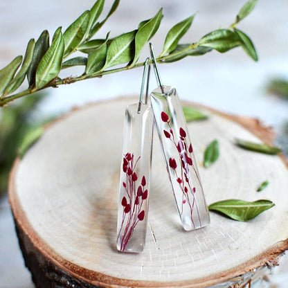 Red flower Bar Earrings - La De Da